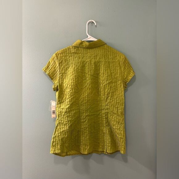 NWT … KIM ROGERS SIGNATURE “Size: M” Lime Top - Picture 2 of 5